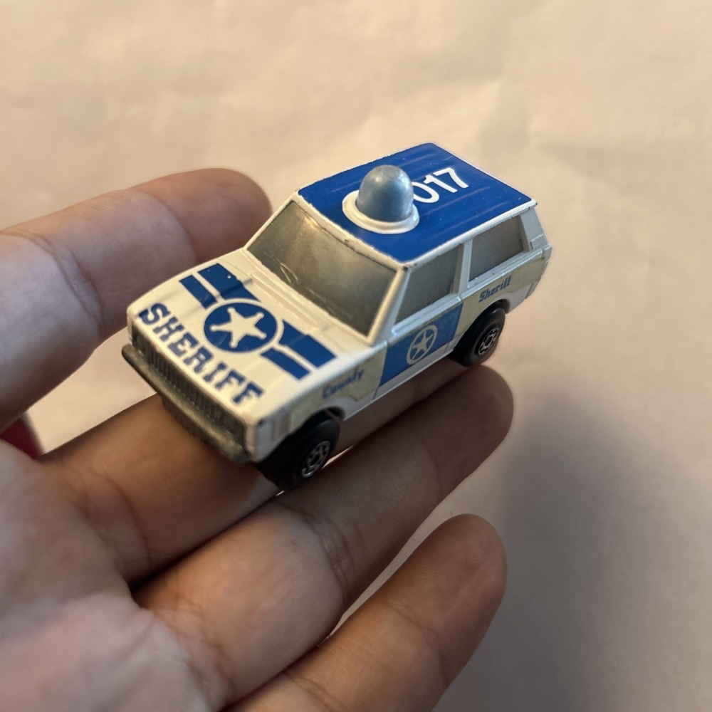 1975 Matchbox No 20 Police Patrol Rolamatic Range Rover England 1:64